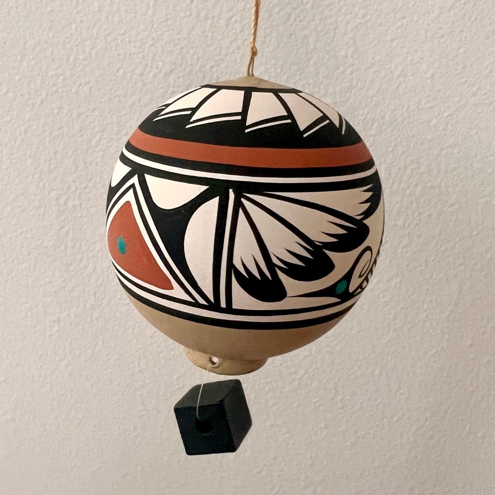 Heads Creation New Mexico‎ Hot Air Balloon Hand Painted Ornament Pottery Signed